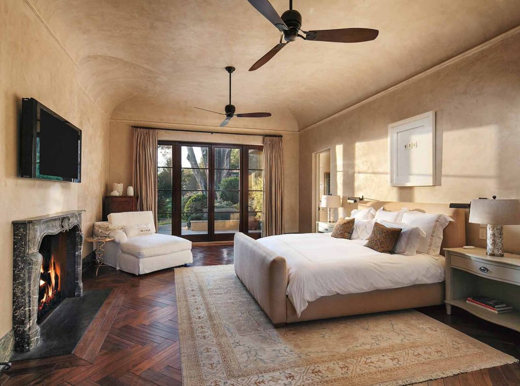 Lessa-Wilson-Goldmuntz-tuscan-style-bedroom