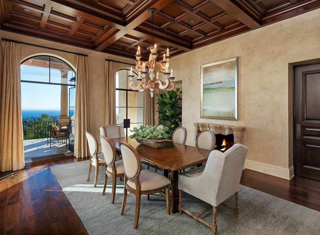Lessa-Wilson-Goldmuntz-tuscan-style-dining-room